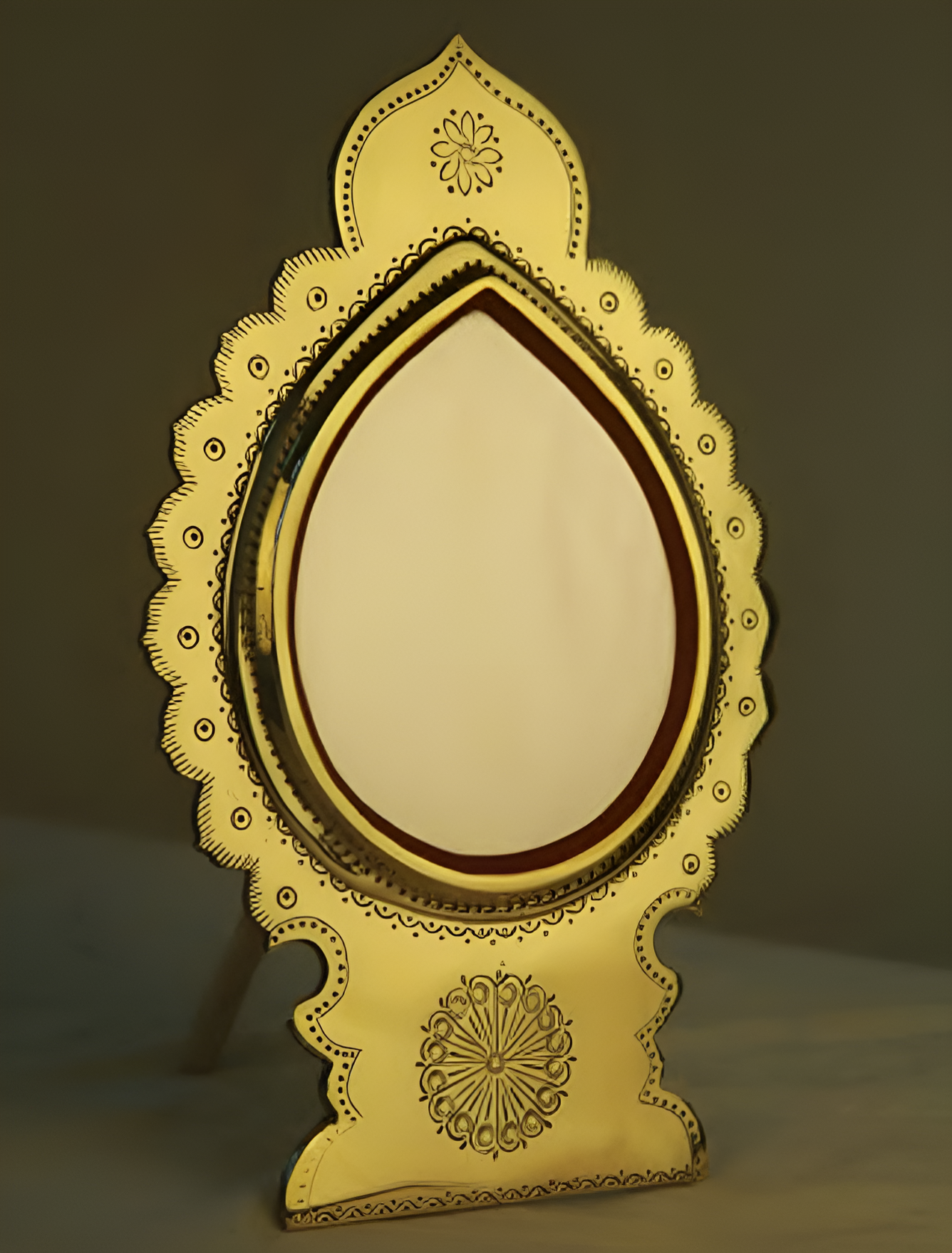Aranmula Mirror AKZ14