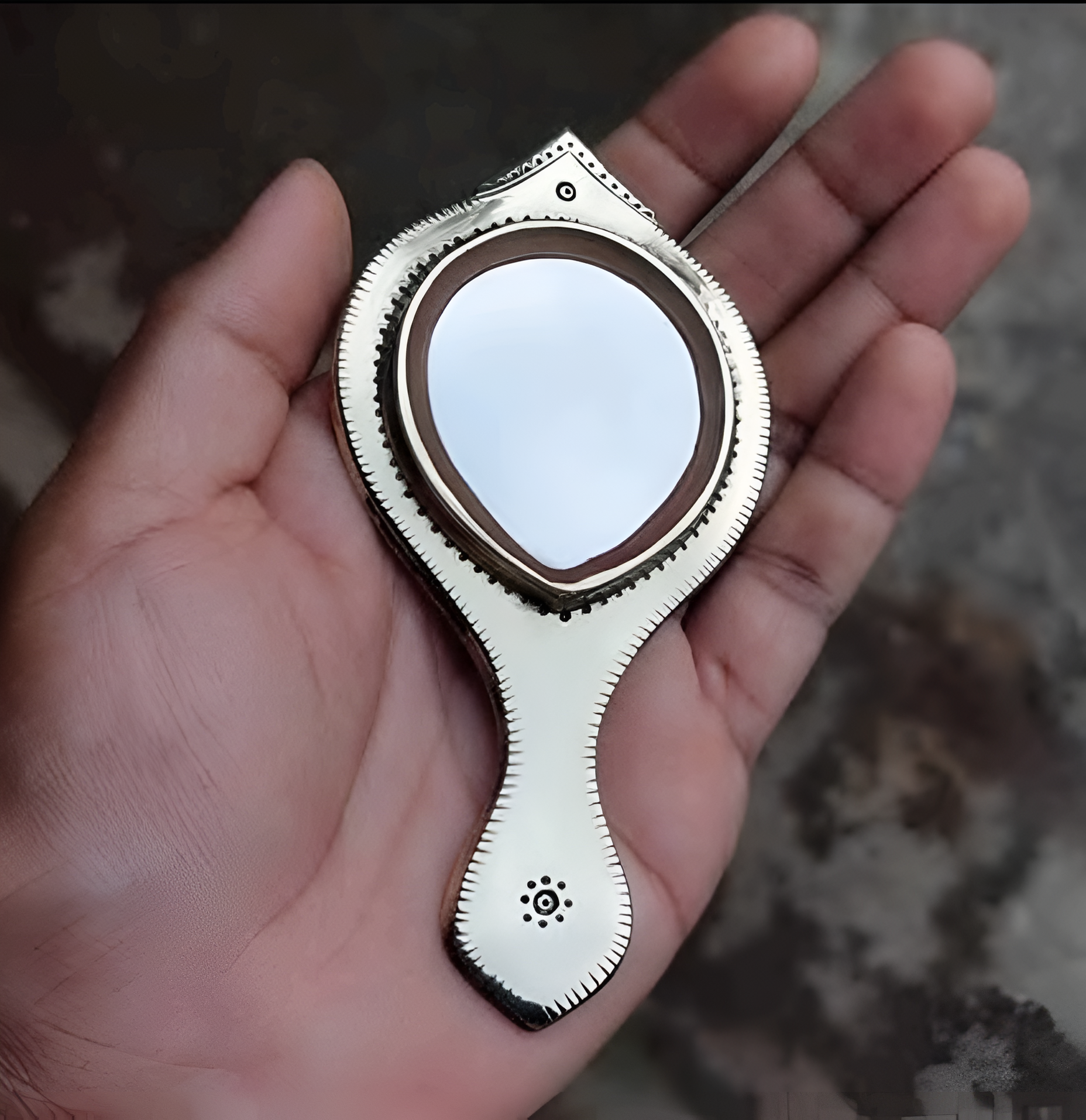 Aranmula Mirror AKZ5
