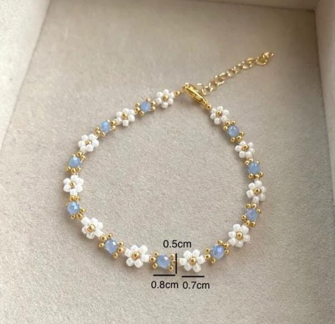 Blue daisy bracelet